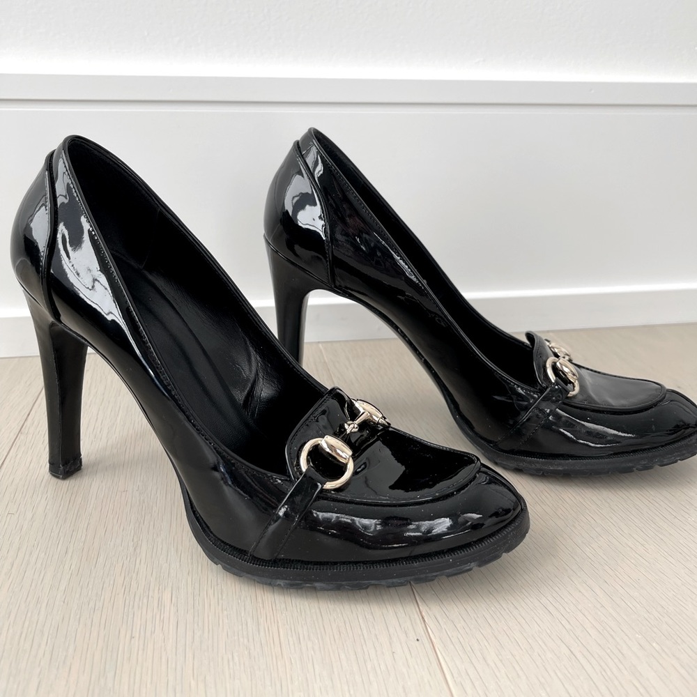 GUCCI Patent Horsebit Pumps